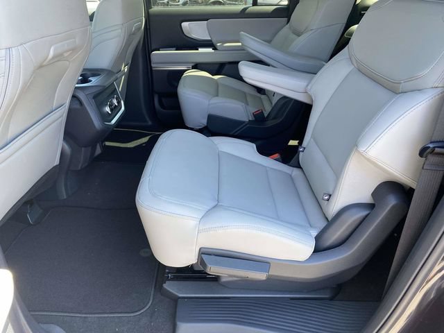 New 2026 Ford Expedition Max Active RWD image 11