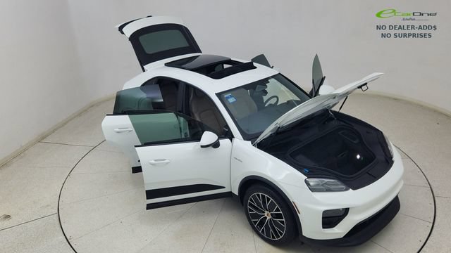 Used 2025 Porsche Macan Electric RWD image 86