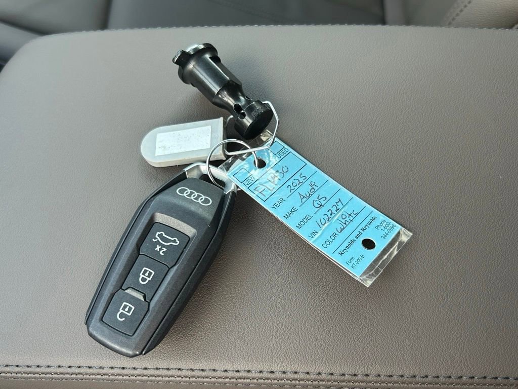 Used 2025 Audi Q5 Premium w/ Convenience Package image 61