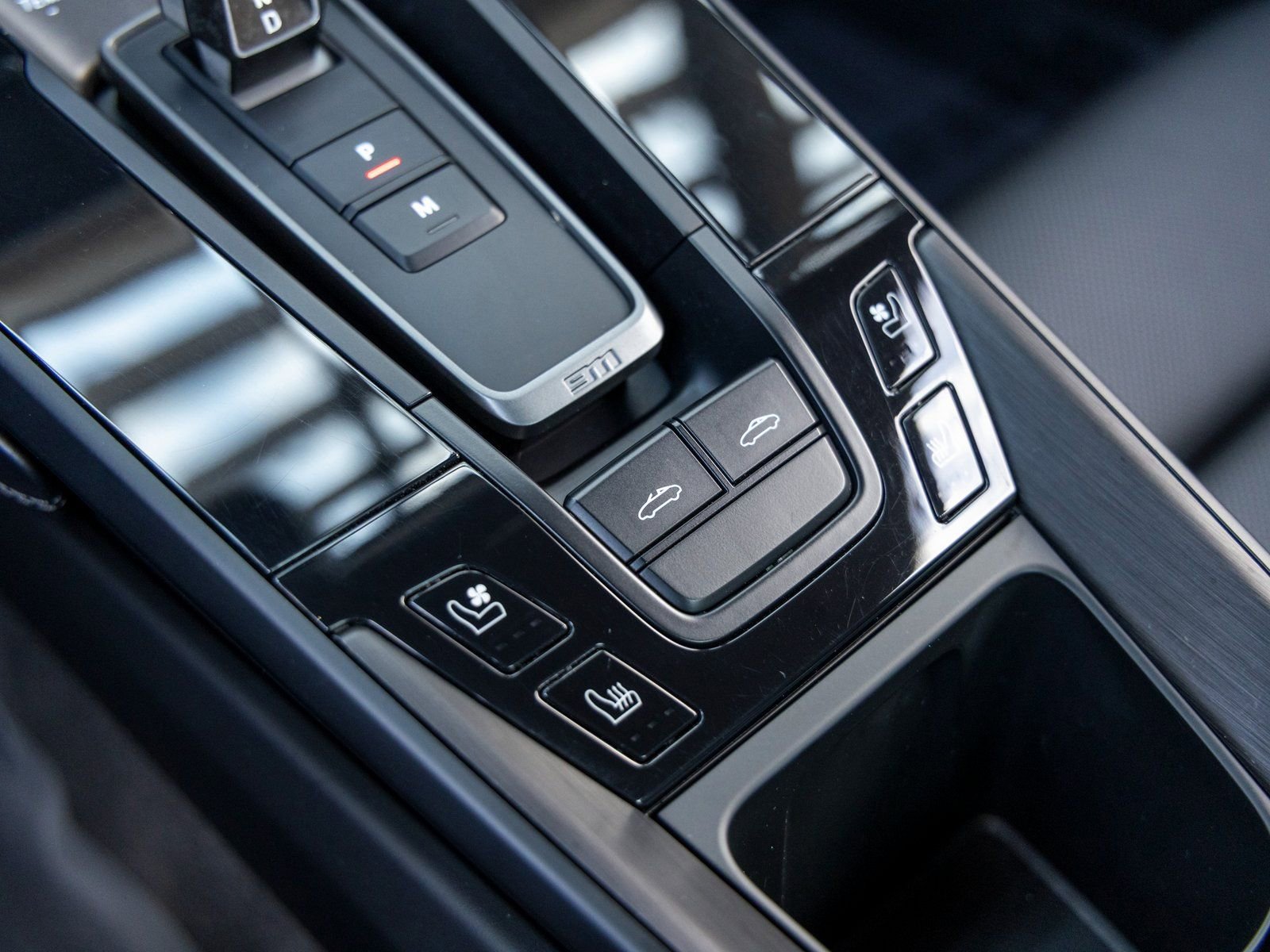 Certified 2022 Porsche 911 50th Anniversary Edition AWD/4WD image 42