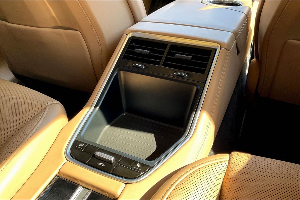 Used 2020 Porsche Panamera w/ Premium Package Plus RWD image 10