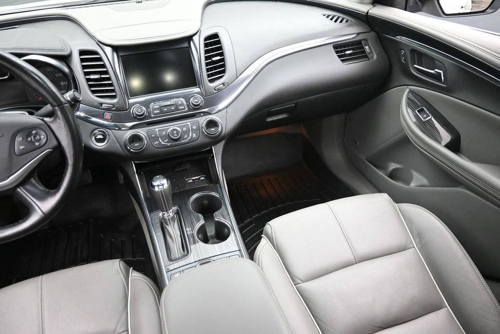 Used 2017 Chevrolet Impala Premier w/ Enhanced Convenience Package FWD image 12