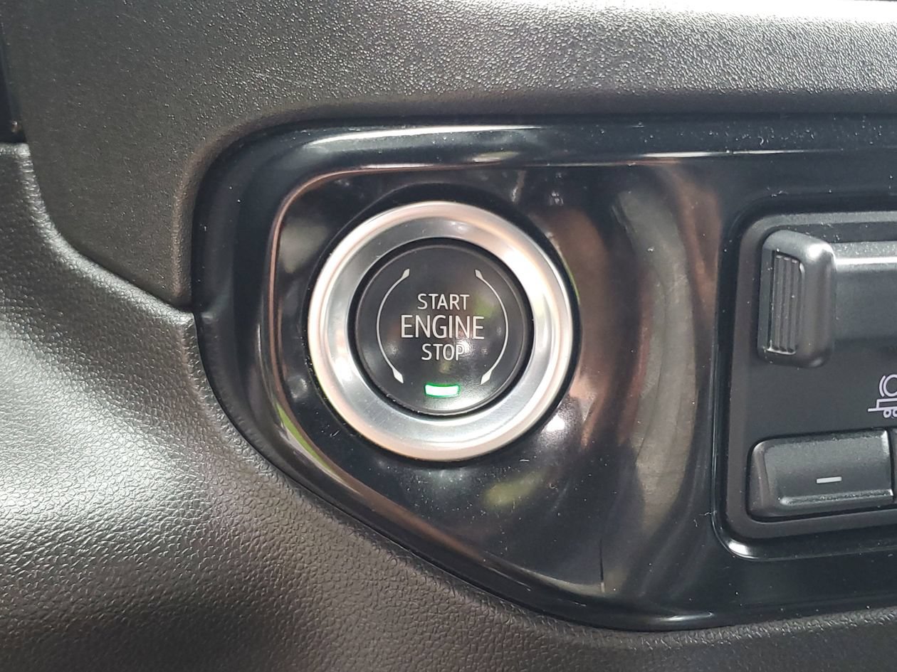 Used 2025 Chevrolet Silverado 1500 RST AWD/4WD image 26