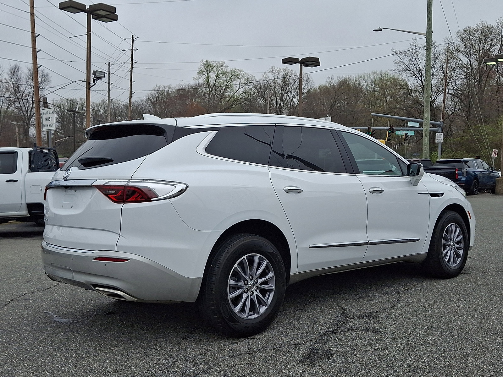 Used 2024 Buick Enclave Essence w/ LPO, Floor Liner Package image 6