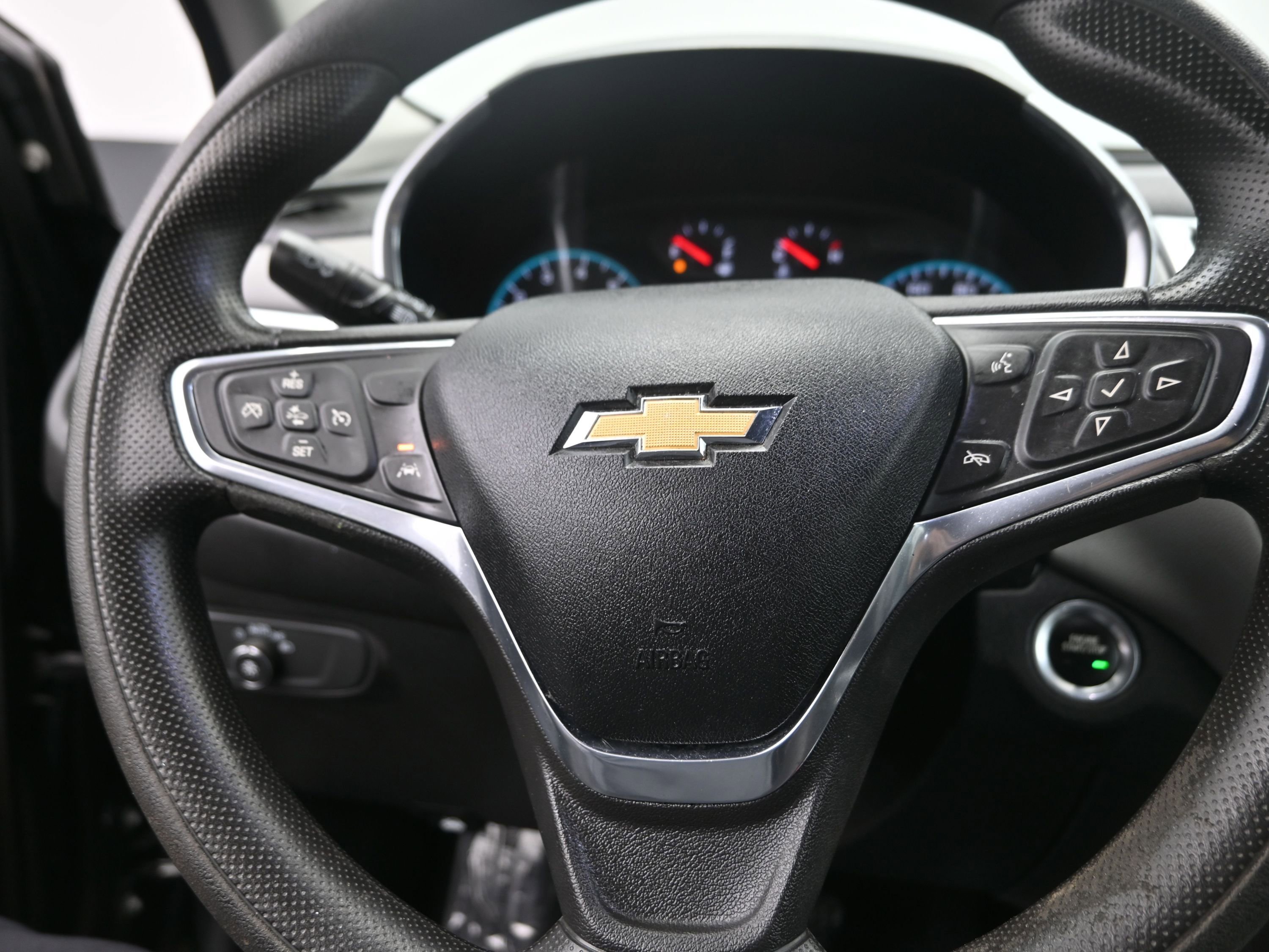 Used 2020 Chevrolet Equinox LS w/ LS Convenience Package image 20