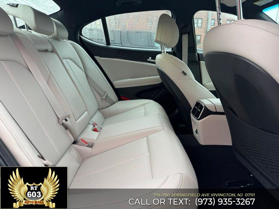 Used 2025 Genesis G70 2.5T AWD/4WD image 7