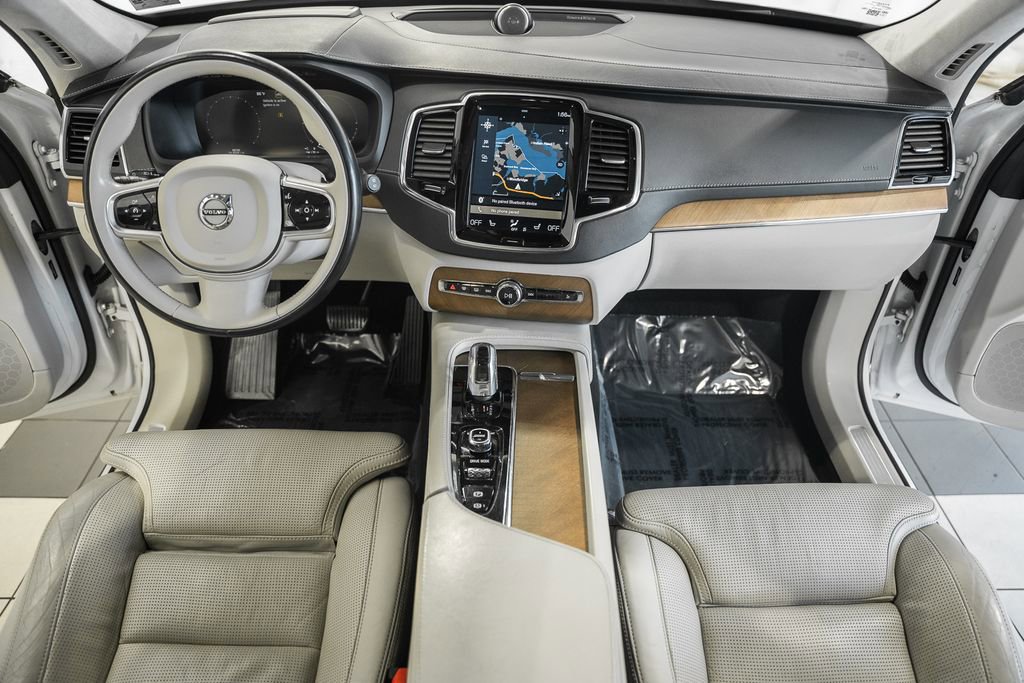 Used 2017 Volvo XC90 T8 Inscription w/ Luxury Package AWD/4WD image 22