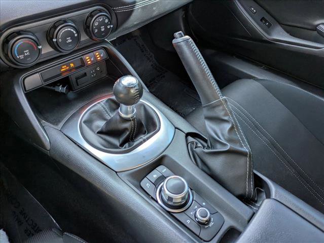 Used 2021 MAZDA MX-5 Miata Club image 12