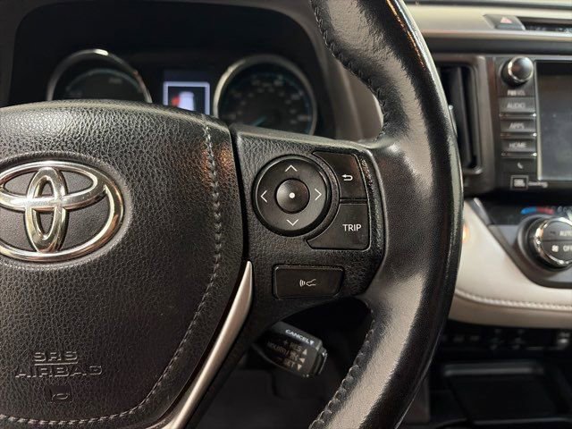 Used 2016 Toyota RAV4 Limited image 19