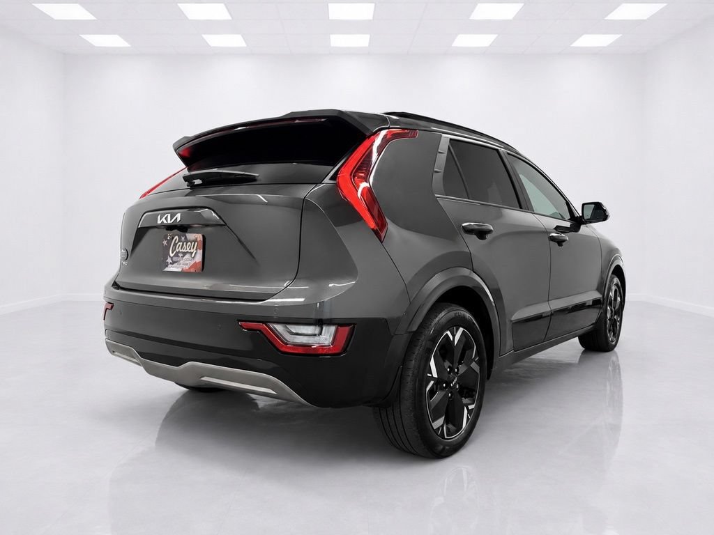 Used 2024 Kia Niro Wave w/ Wave Preserve Package FWD image 8