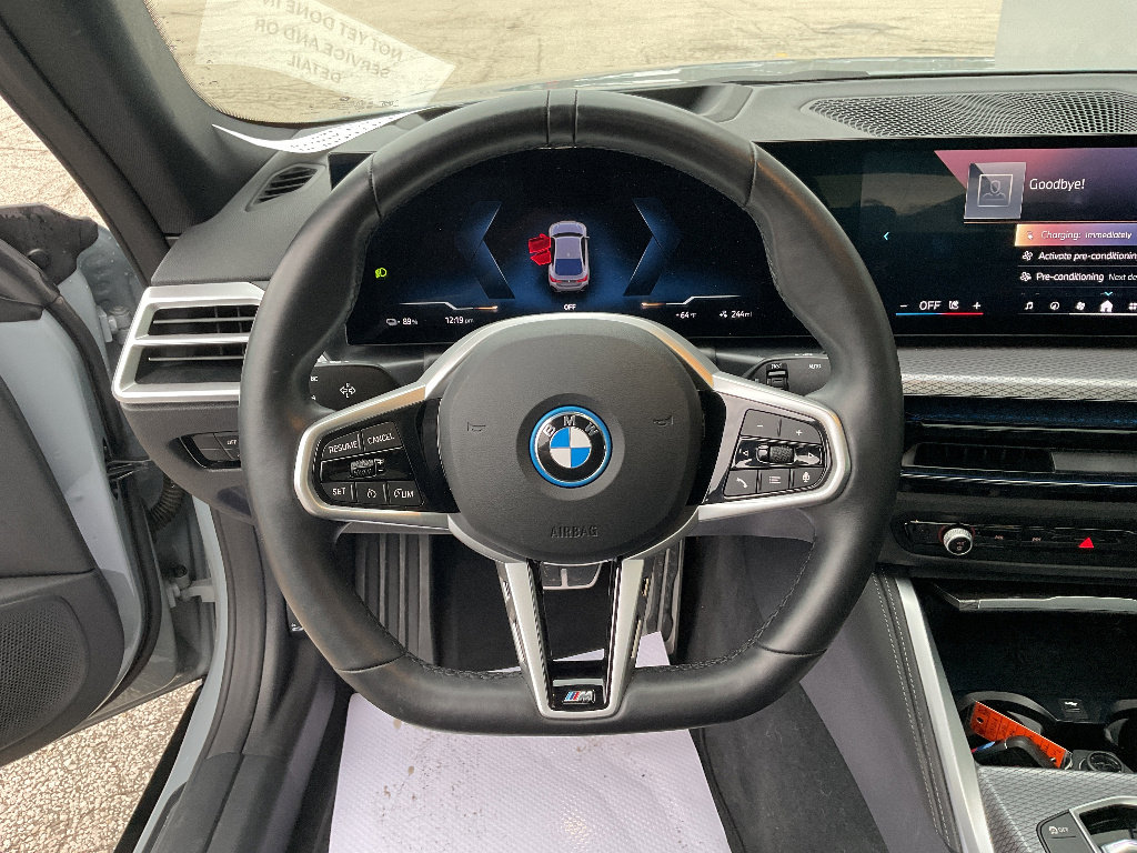 Used 2025 BMW i4 xDrive40i w/ M Sport Package AWD/4WD image 11