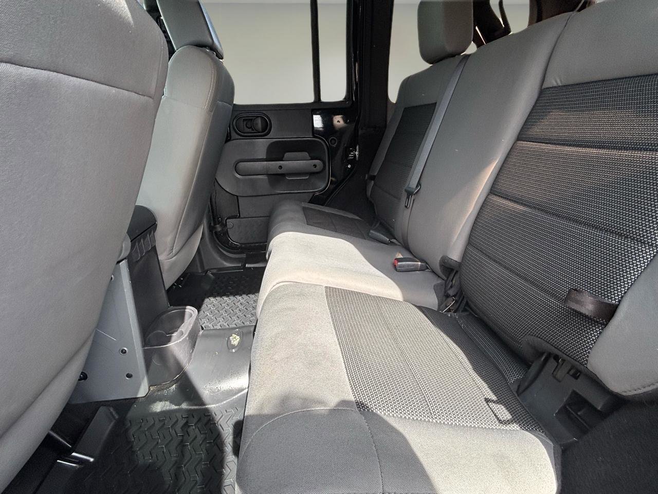 Used 2009 Jeep Wrangler Unlimited X w/ PWR Convenience Group image 14