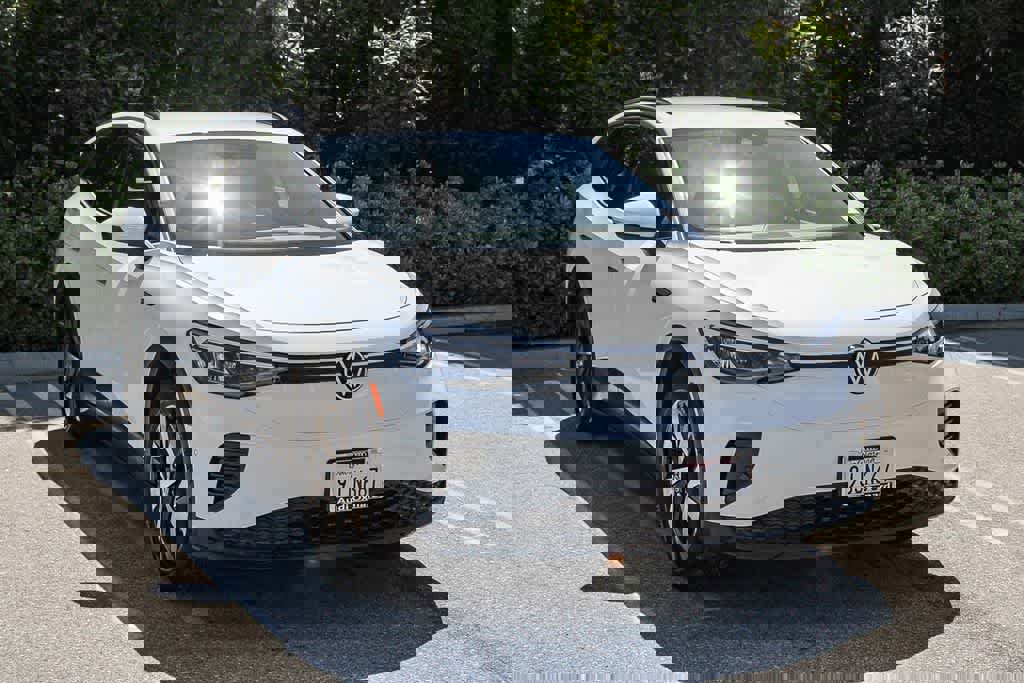 Used 2023 Volkswagen ID.4 Pro image 3