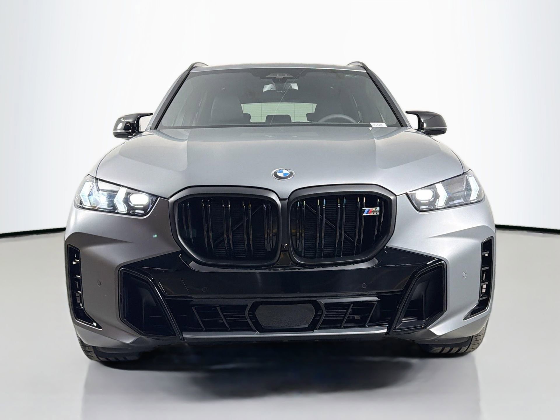 New 2026 BMW X5 M60i image 2
