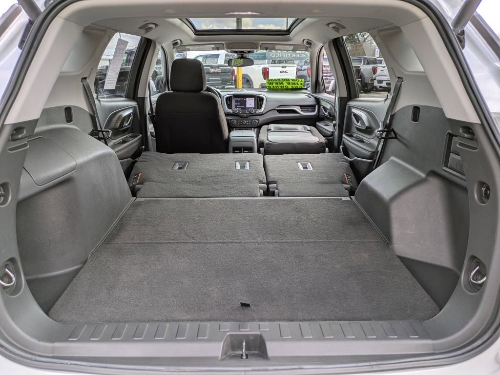 Certified 2022 GMC Terrain SLE w/ Driver Convenience Package image 33