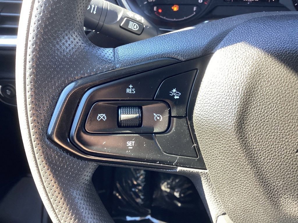 Used 2023 Chevrolet TrailBlazer LT w/ Convenience Package FWD image 17