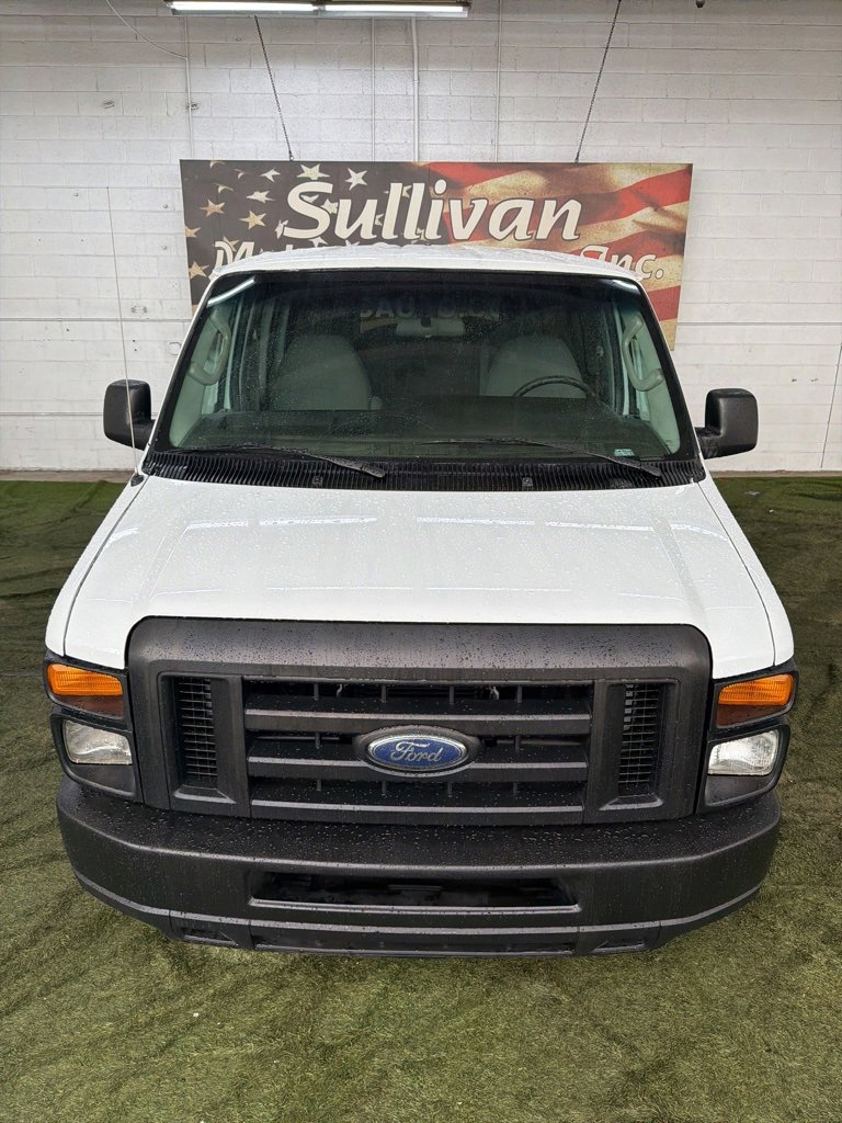Used 2011 Ford E-350 and Econoline 350 XL w/ PWR Windows & Locks Group image 4