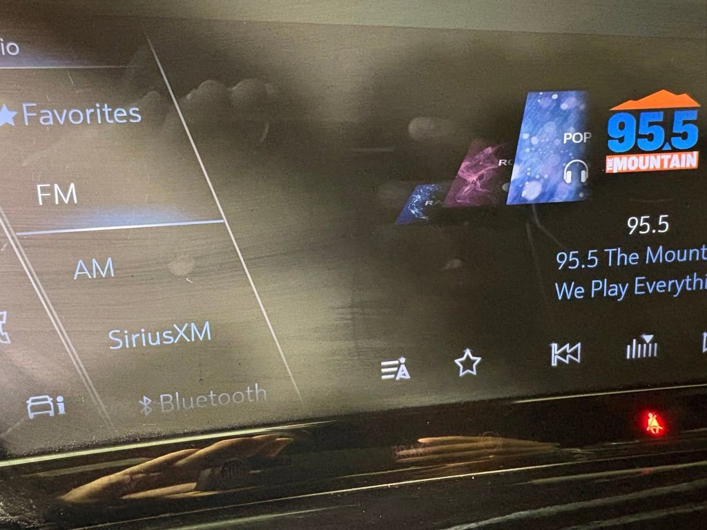 Used 2023 Cadillac Escalade Sport image 32