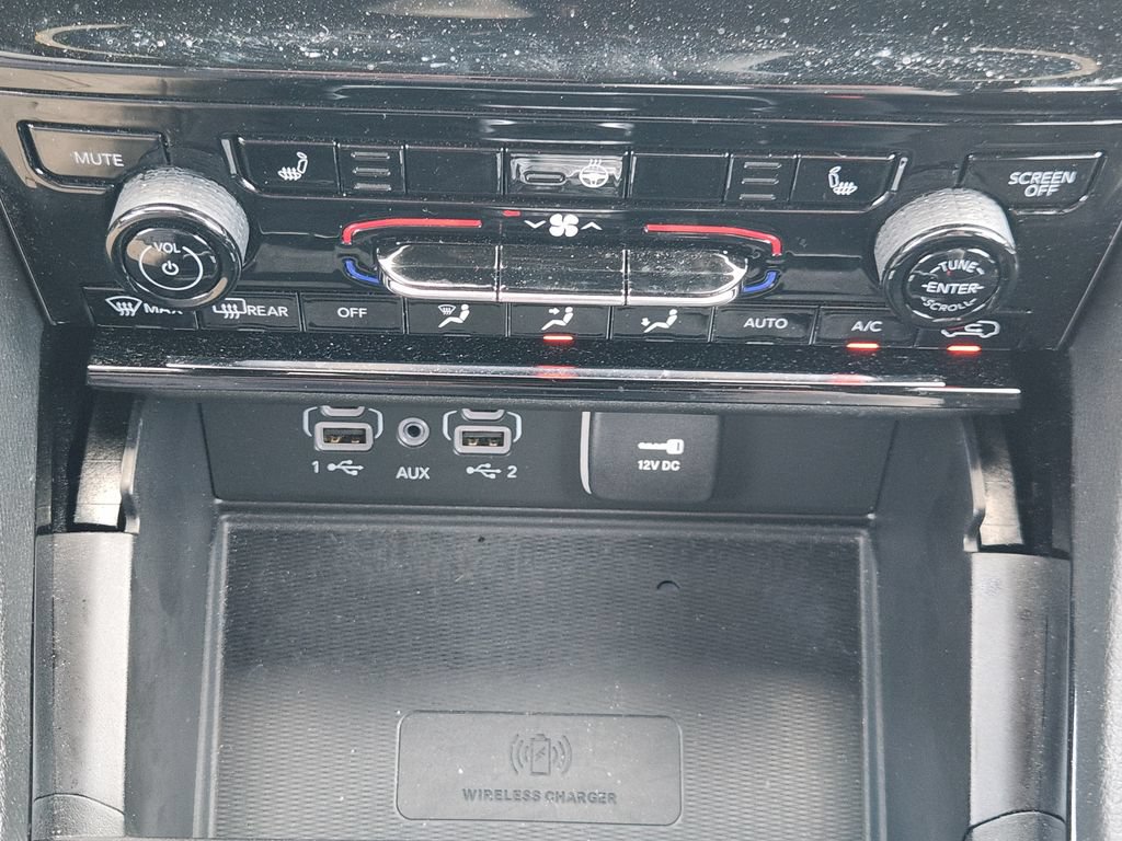 Used 2023 Jeep Grand Cherokee Altitude RWD image 19