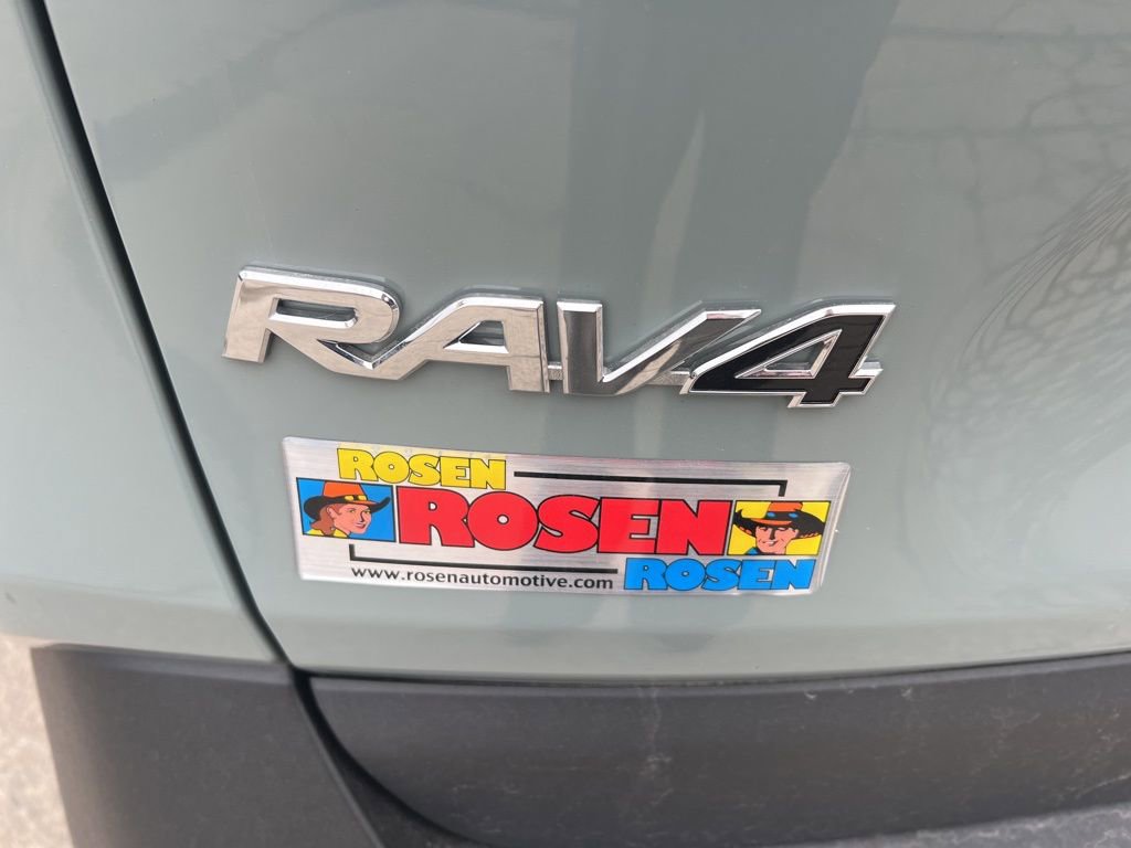 Used 2020 Toyota RAV4 XLE w/ Convenience Package image 35