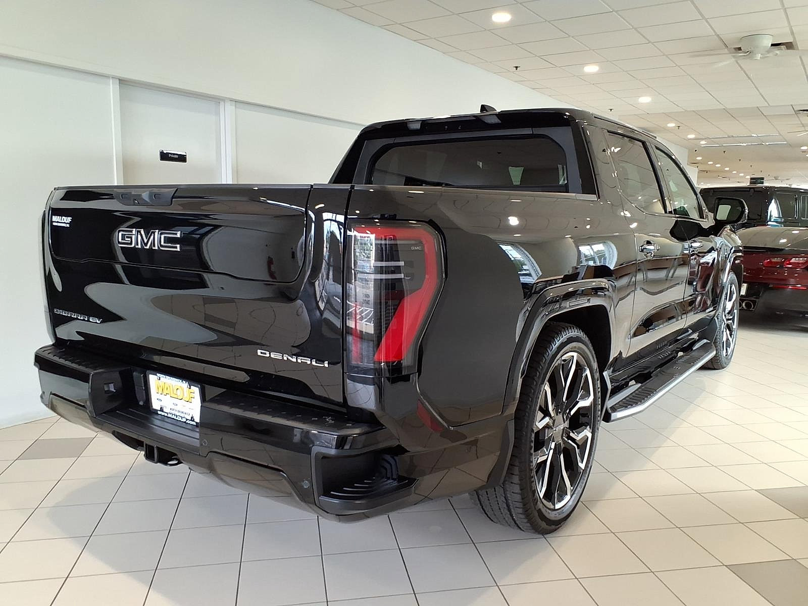 New 2025 GMC Sierra EV Denali AWD/4WD image 6