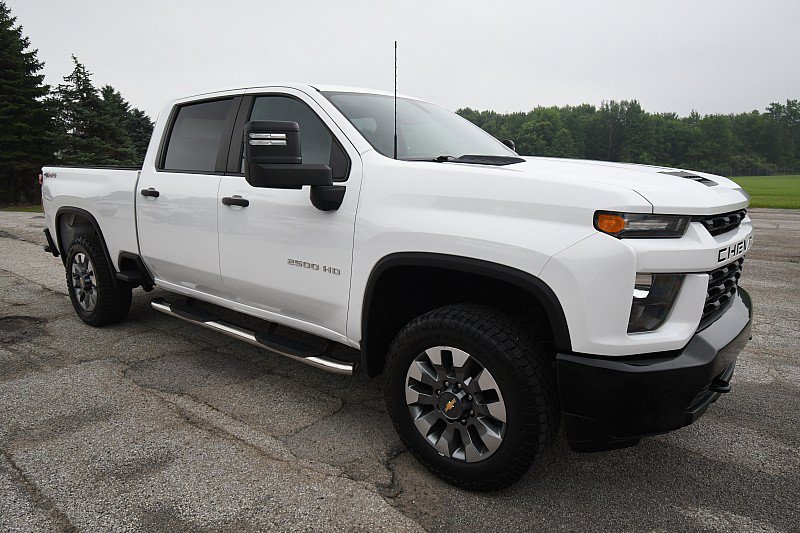 Used 2022 Chevrolet Silverado 2500 Custom AWD/4WD image 1