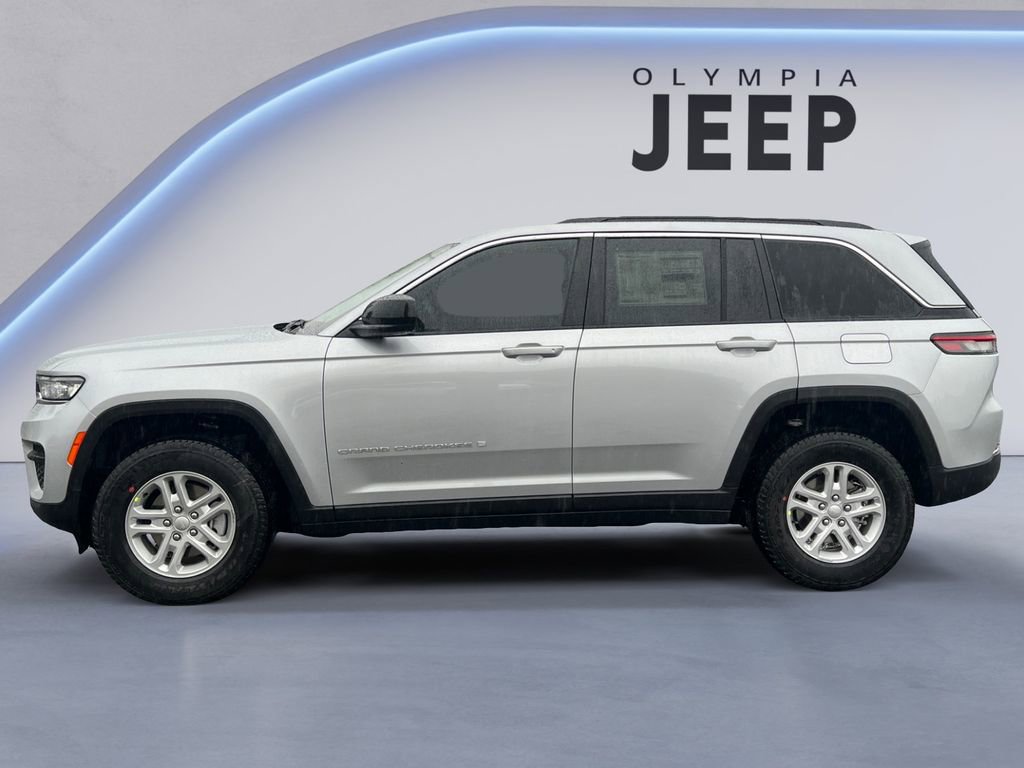 New 2025 Jeep Grand Cherokee Laredo w/ Trailer Tow Package image 2
