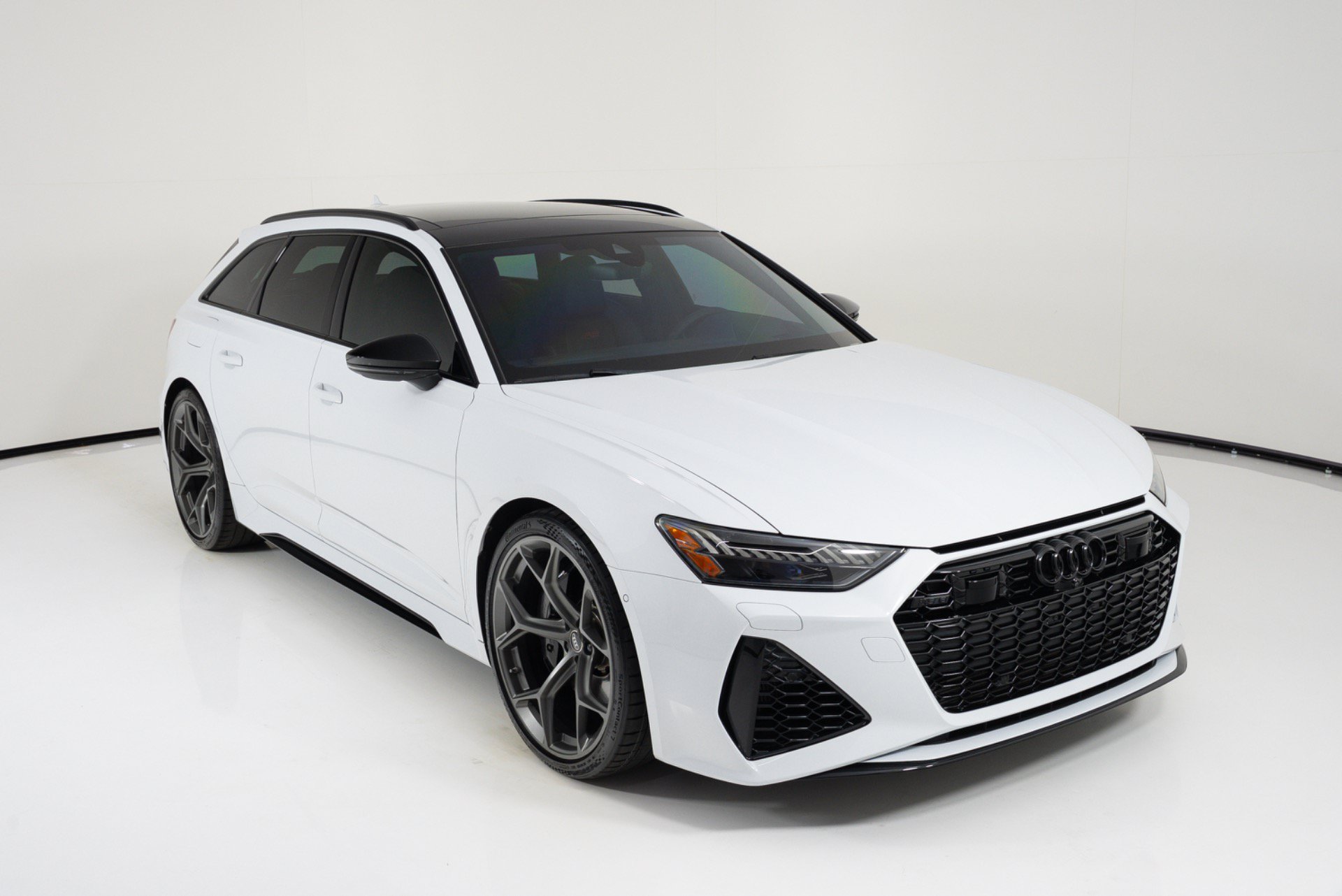 Used 2024 Audi RS 6 performance AWD/4WD image 56
