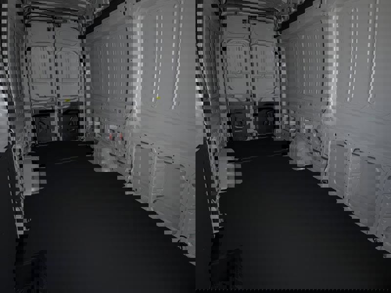 New 2026 Ford E-Transit 148 High Roof Extended image 11