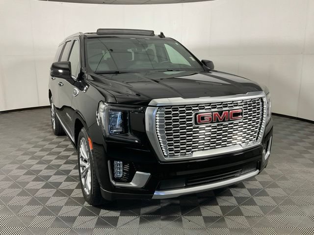 Used 2024 GMC Yukon Denali w/ Denali Reserve Package AWD/4WD image 3