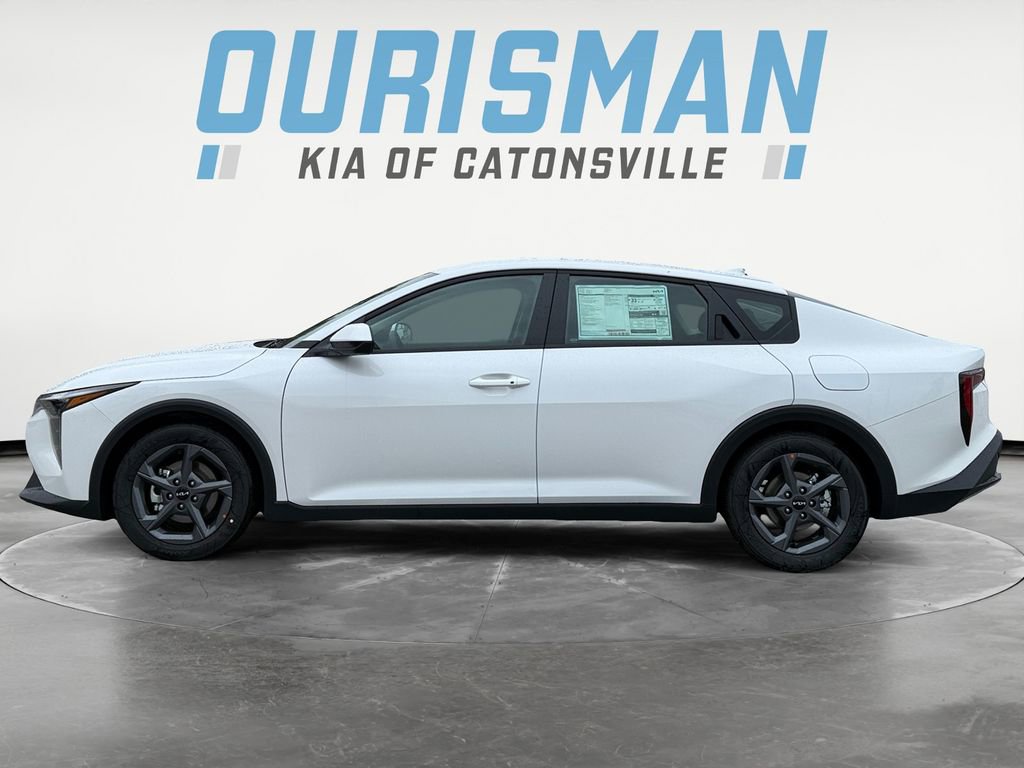 New 2025 Kia K4 LXS image 3