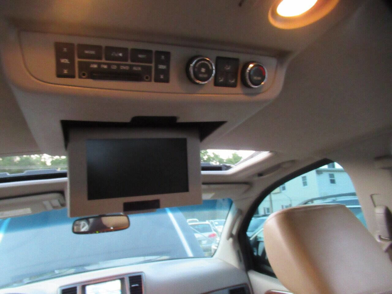 Used 2012 Nissan Armada Platinum image 38