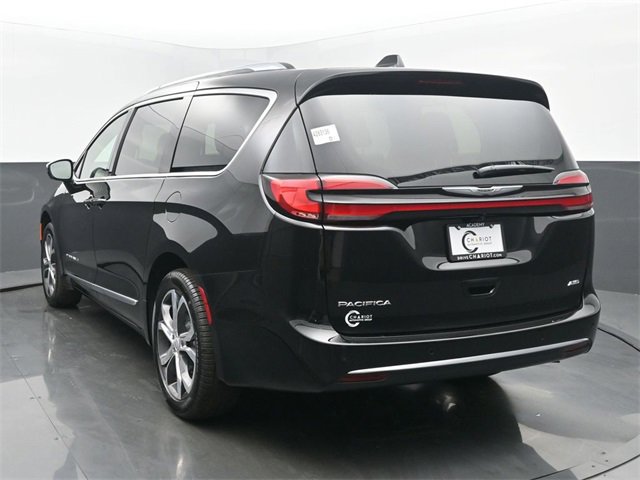 New 2026 Chrysler Pacifica Pinnacle image 4