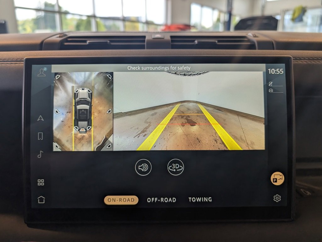 New 2025 Land Rover Defender 110 S image 21