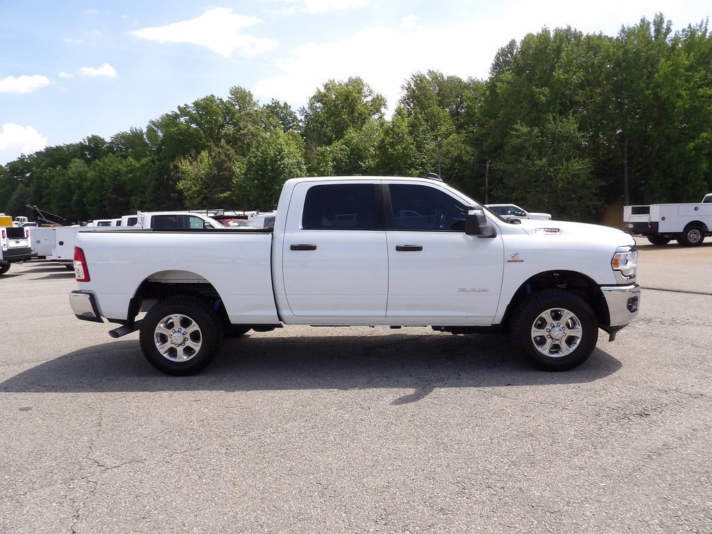 Used 2024 RAM 2500 Big Horn w/ Off Road Package AWD/4WD image 9