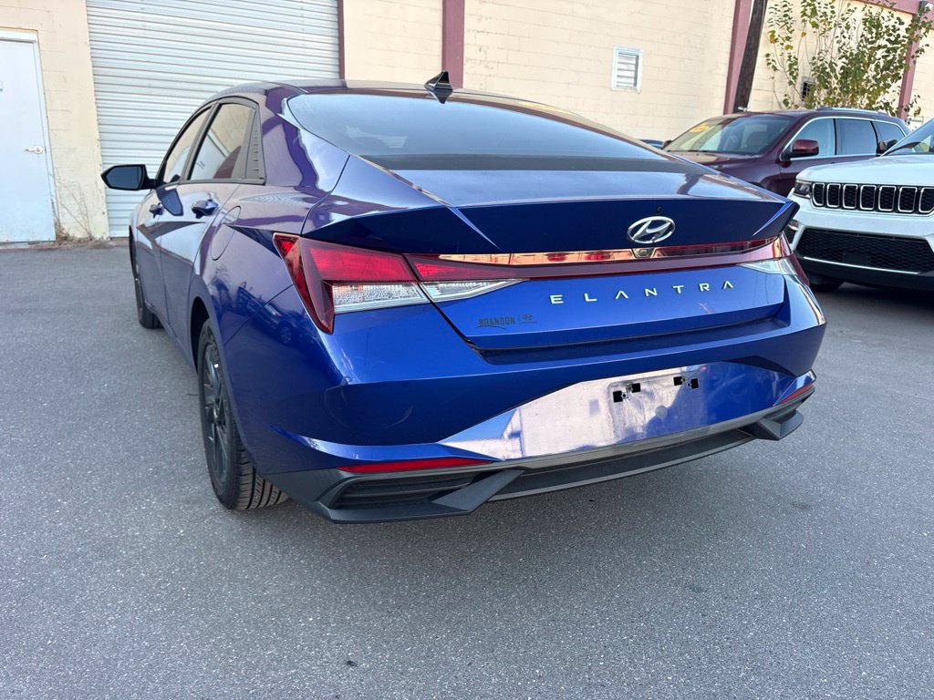Used 2021 Hyundai Elantra SEL FWD image 5