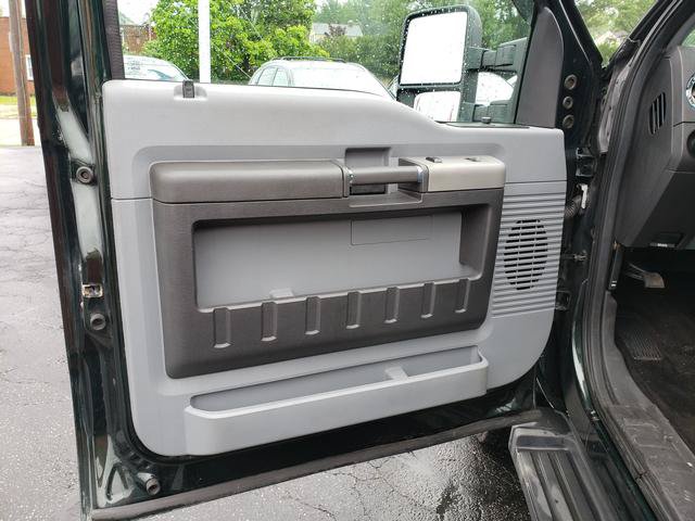 Used 2016 Ford F250 XLT w/ Snow Plow Prep Package AWD/4WD image 12