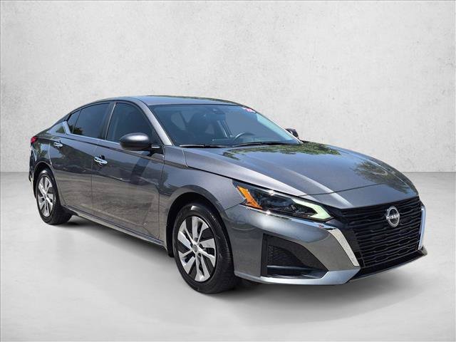 Certified 2025 Nissan Altima 2.5 S FWD image 3