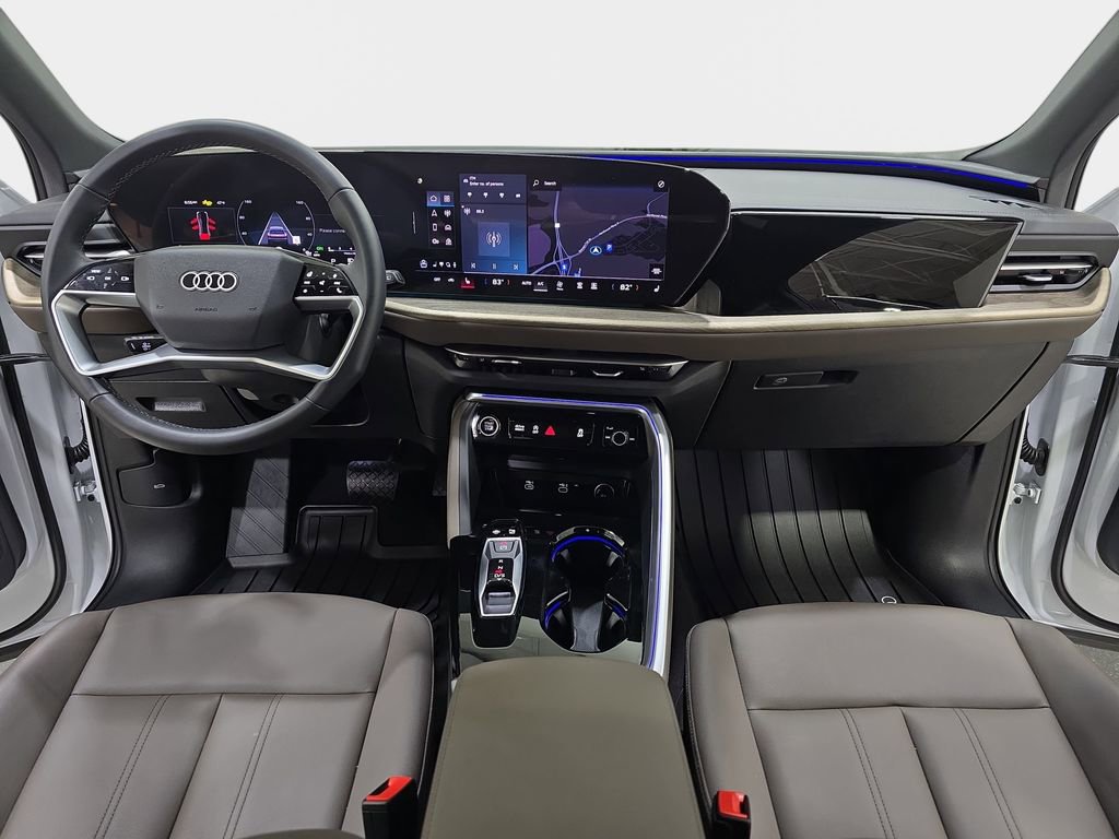 Certified 2025 Audi Q5 Premium w/ Convenience Package image 9
