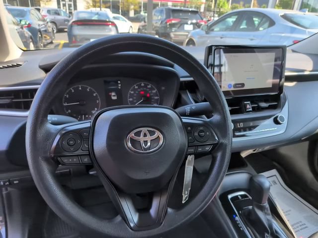 Certified 2025 Toyota Corolla LE FWD image 22