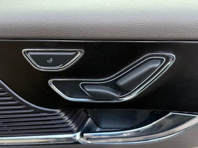 Used 2022 Lincoln Corsair AWD w/ Premium Package image 21