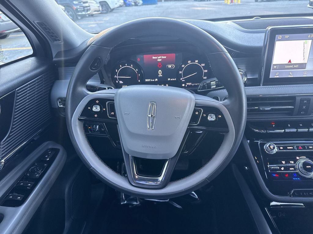 Used 2022 Lincoln Corsair AWD w/ Equipment Group 101A image 11