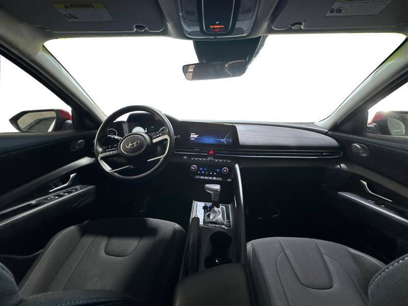 Used 2024 Hyundai Elantra SEL FWD image 14