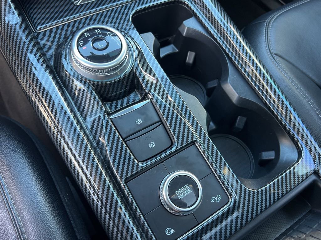 Used 2022 Ford Explorer Limited w/ Equipment Group 301A AWD/4WD image 22