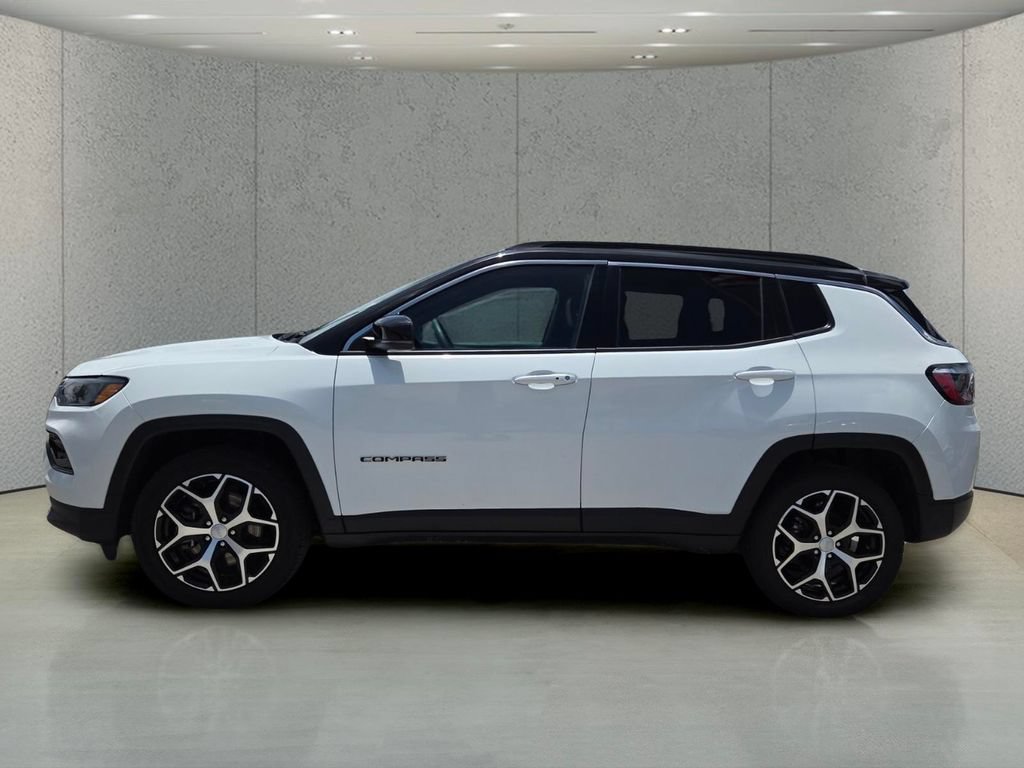 Used 2024 Jeep Compass Limited AWD/4WD image 9