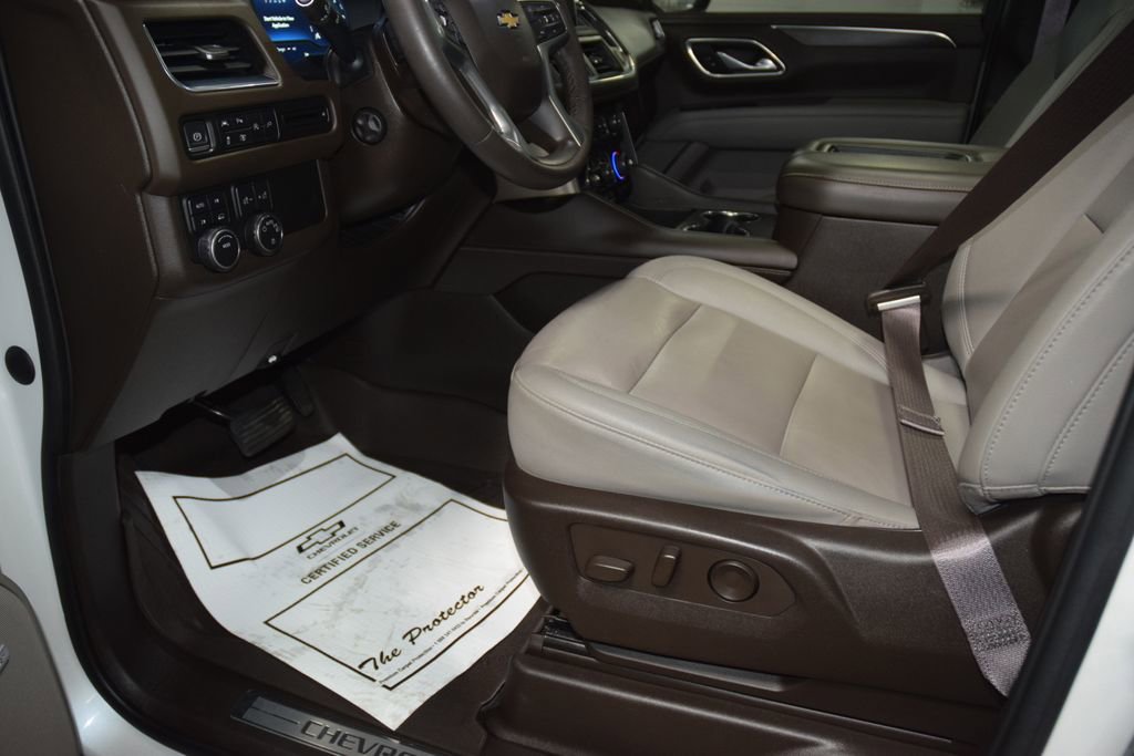 Used 2022 Chevrolet Tahoe LT w/ Luxury Package AWD/4WD image 38