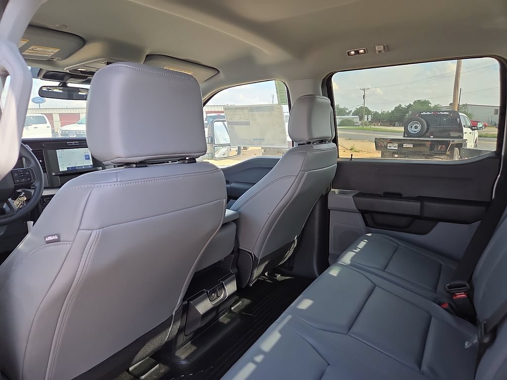 New 2025 Ford F350 XL w/ XL Chrome Package RWD image 16