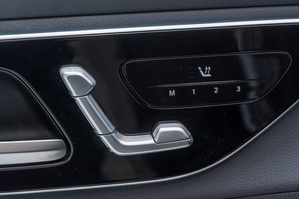 Used 2023 Mercedes-Benz GLC 300 4MATIC image 23