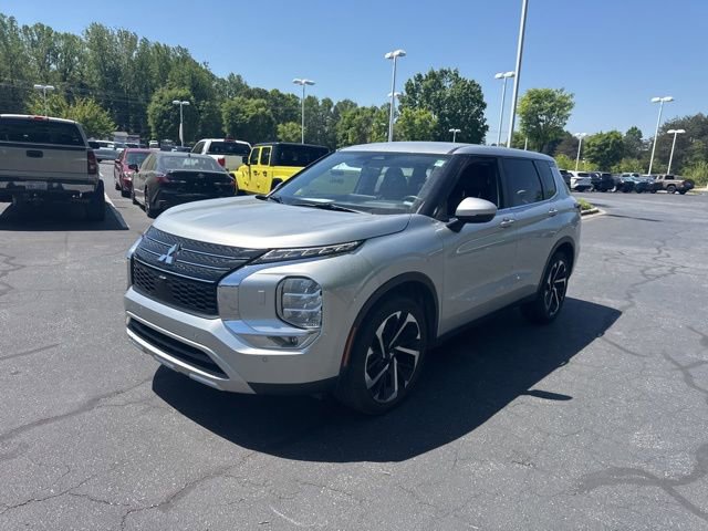 Used 2024 Mitsubishi Outlander SE AWD/4WD image 9