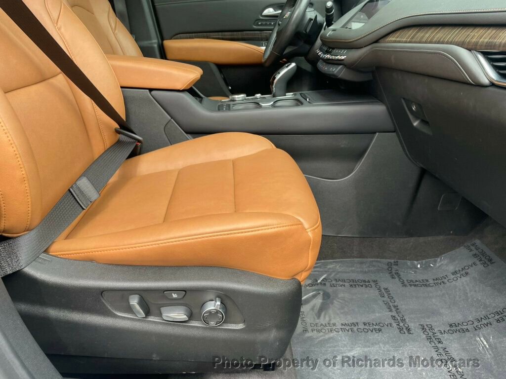 Used 2023 Cadillac XT4 Sport w/ LPO, Onyx Lite Package image 24